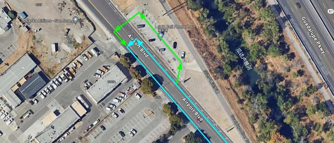 试驾时的场景，蓝色为导航路线，绿色为 V12 自主变动的路线 | 图片来源：知乎博主「EatElephant」