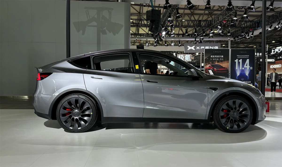 报告称，特斯拉正准备在中国推出价格较低的Model 3和Model Y，预计2026年投产