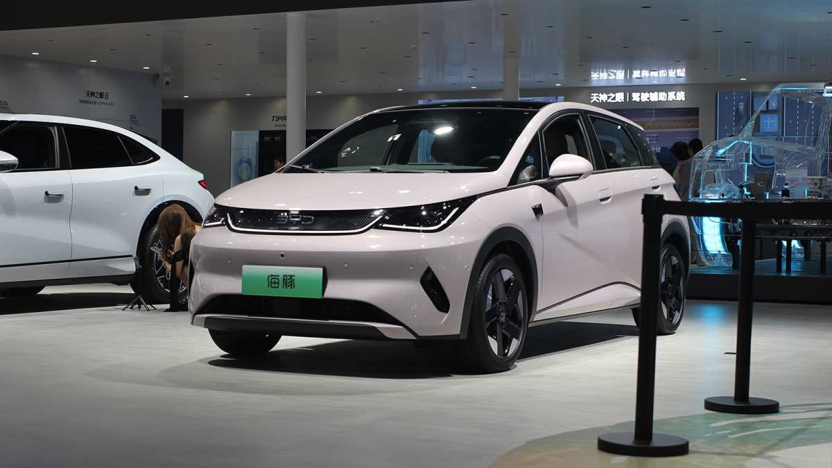 比亞迪新能源汽車12月銷量繼續下滑，而海外銷量創新紀錄。